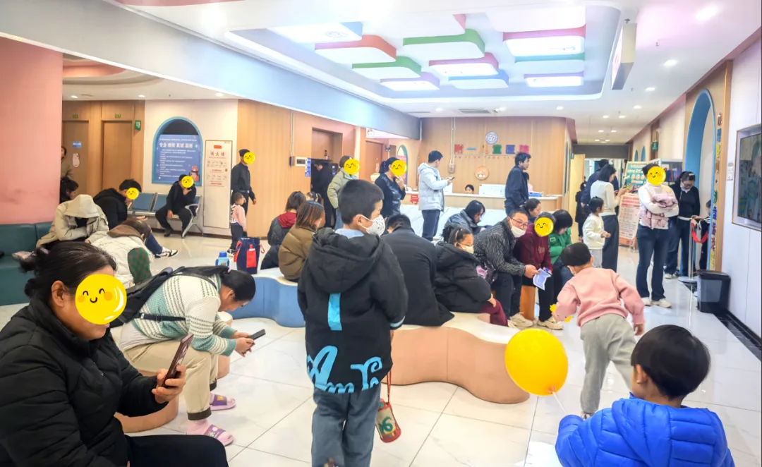 清华大学第一附属医院武文艳主任来院会诊，众多外地患儿慕名就医，专家号告急，限时抢约……