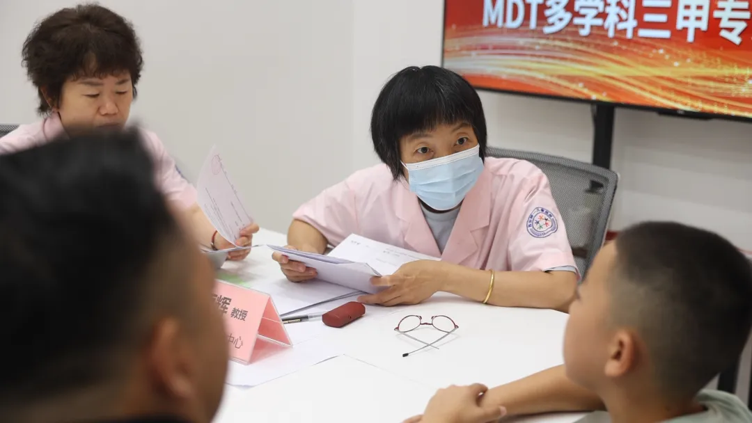 中国康复研究中心曹丽辉教授会诊火热进行中，直击儿童发育难题......再次掀起暑期就诊热潮!