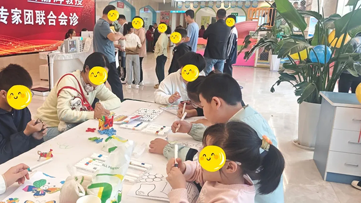 中国康复研究中心曹丽辉教授会诊火热进行中，直击儿童发育难题，少量余号限时预约!