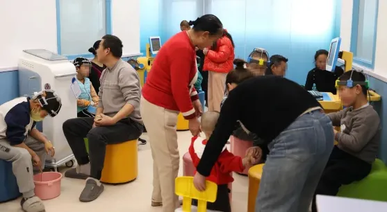 中国康复研究中心曹丽辉教授会诊火热进行中，直击儿童发育难题!