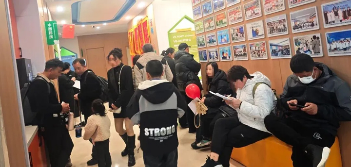 【会诊首日】中国康复研究中心曹丽辉教授联合会诊进行中，精准诊疗保障患儿康复效果